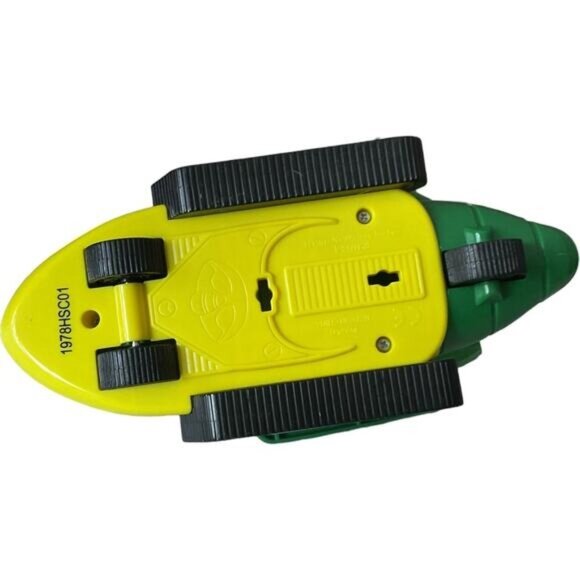 PJ Masks Gekko-Mobile & Gekko Figure Playset - Green & Yellow - Picture 7 of 11